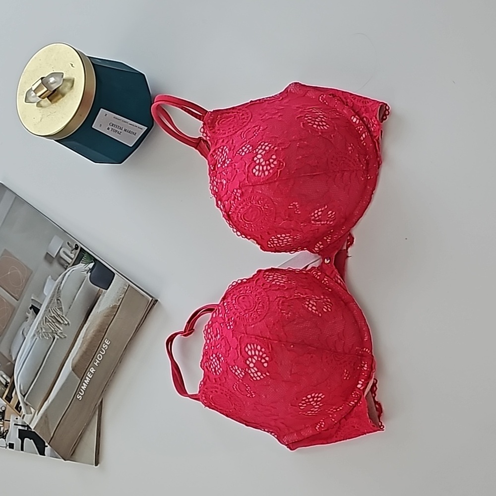 Victoria’s Secret Lace push up bra